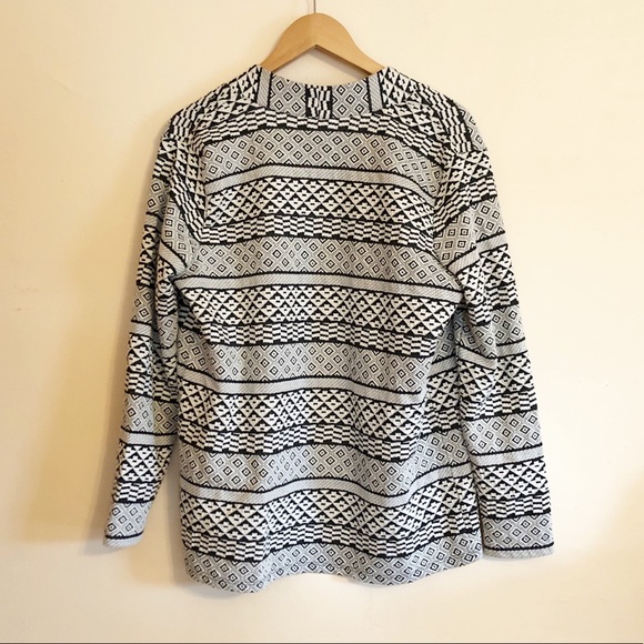 H&M • Black & White Aztec Printed Cardigan - Picture 4 of 4
